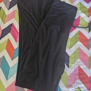 Suzette Collection Black Leggings